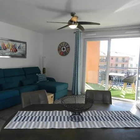 T3 Spacieux- Clim- Piscine *